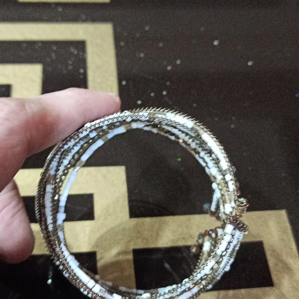 Handmade Beaded bangle - Picture 4 of 4